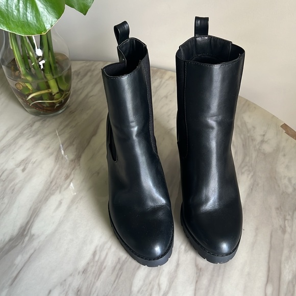 Express Chunky Heel Boot Size 8 - Picture 4 of 11